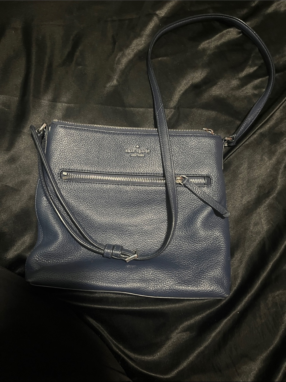 Kate Spade Navy Blue Pebbled Leather Crossbody with Front Zip. Jackson Top Zip